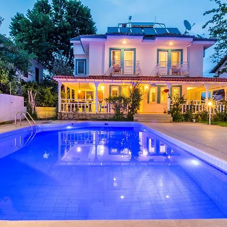 Calypso Cozy Suites (Adults Only) Отель Дальян