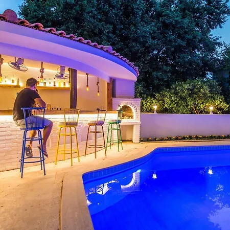Calypso Cozy Suites (Adults Only) Hotel 4*